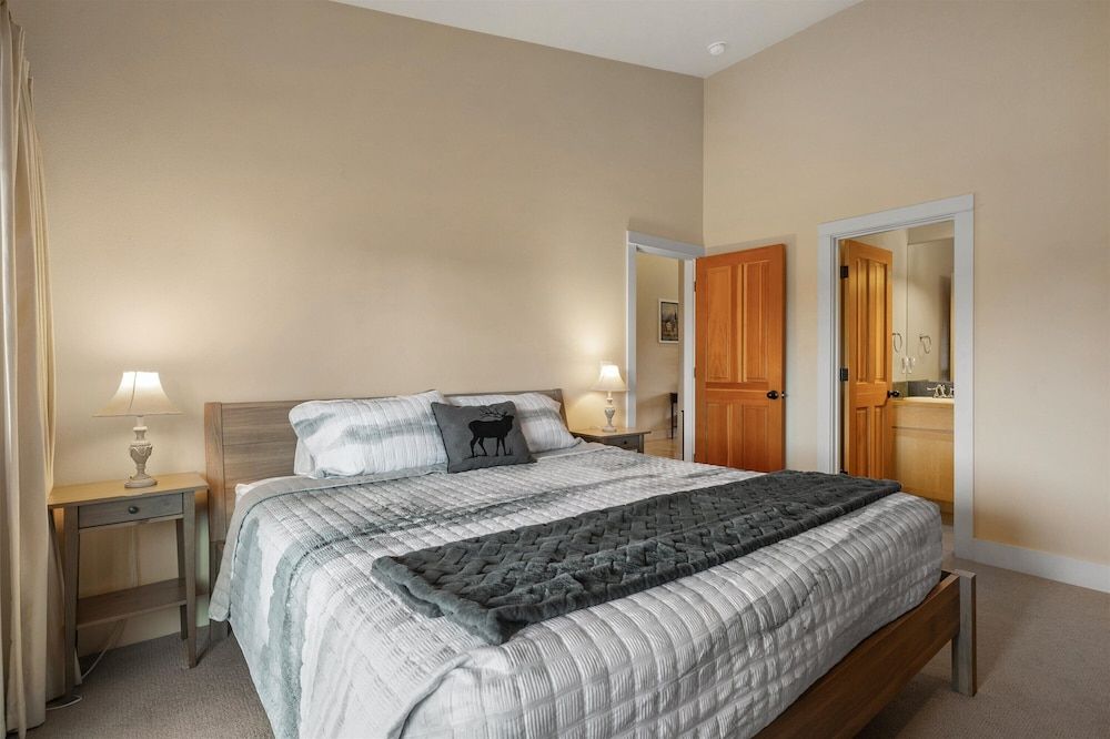 Condo, Multiple Beds, Balcony, Garden View (The Three Sisters)