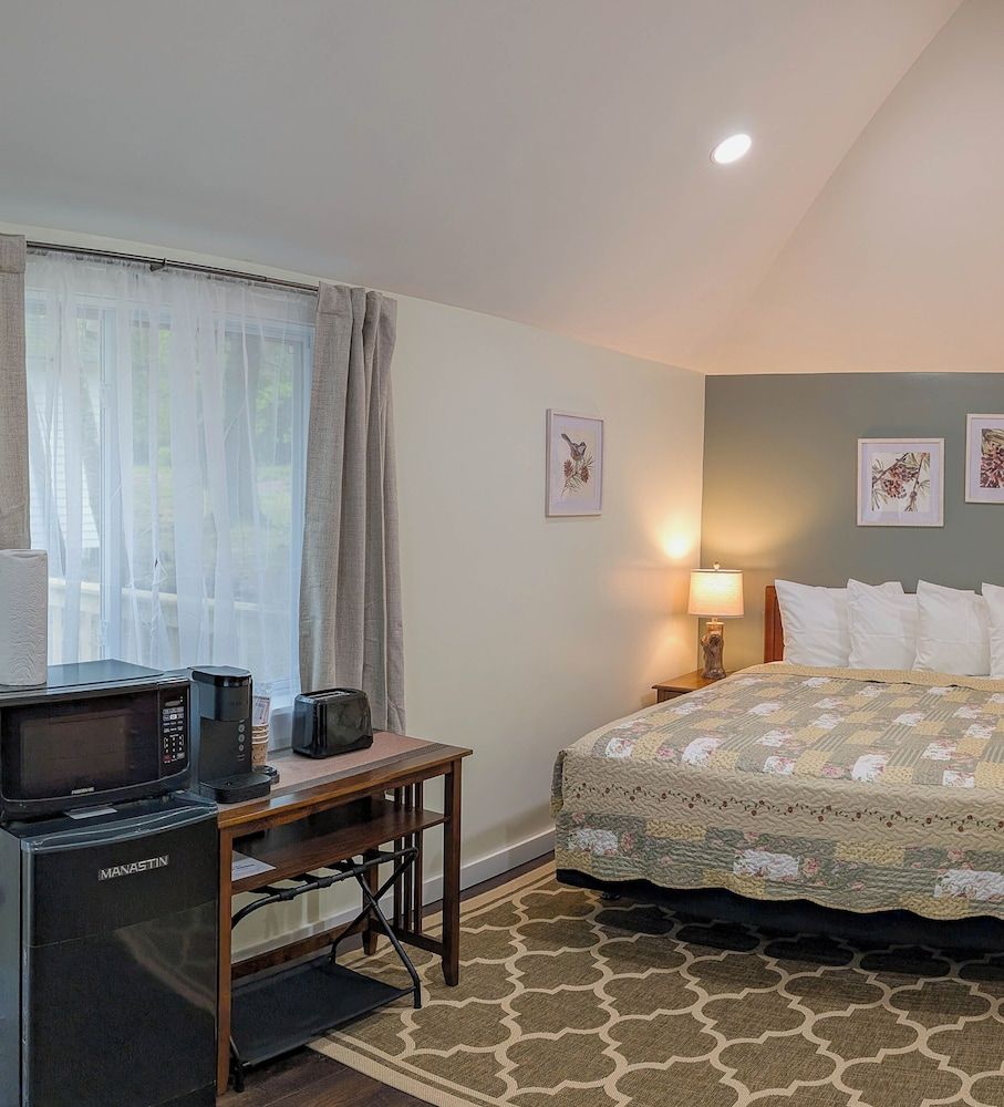 One Bedroom Cabin