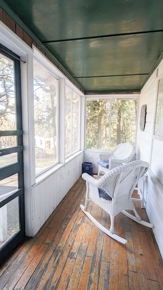 Two Bedroom Cabin with Living Room, Kitchen & Enclosed Porch