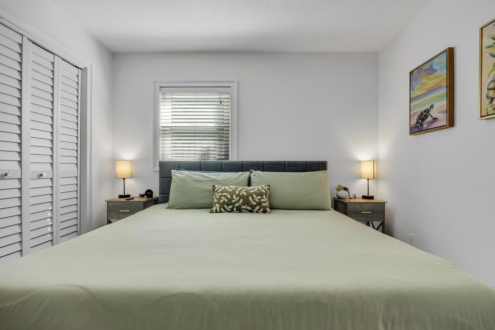 Seaside Paradise - Pool Hottub Game Room House 2