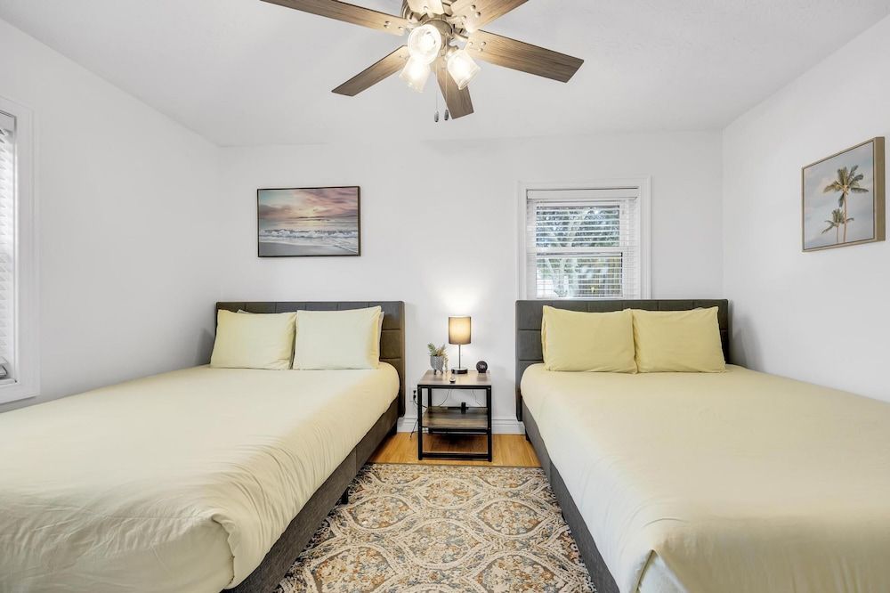 Seaside Paradise - Pool Hottub Game Room House 6