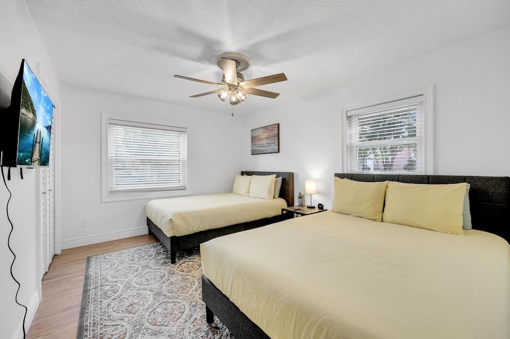 Seaside Paradise - Pool Hottub Game Room House 7