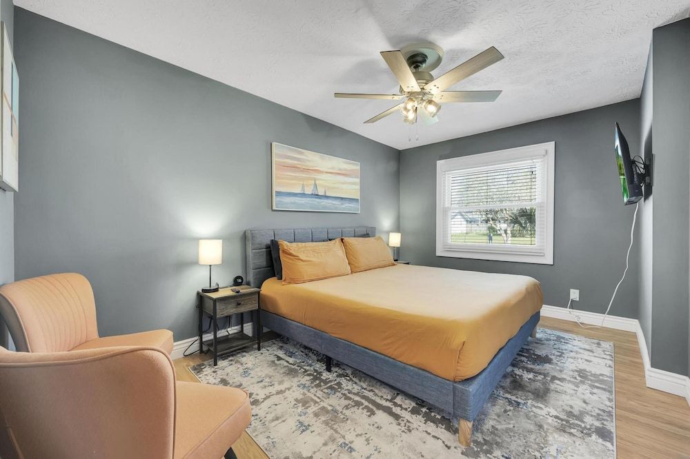 Seaside Paradise - Pool Hottub Game Room House 10