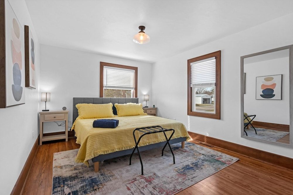 Riverfront Kayaks Bay Access Sleeps 15 House