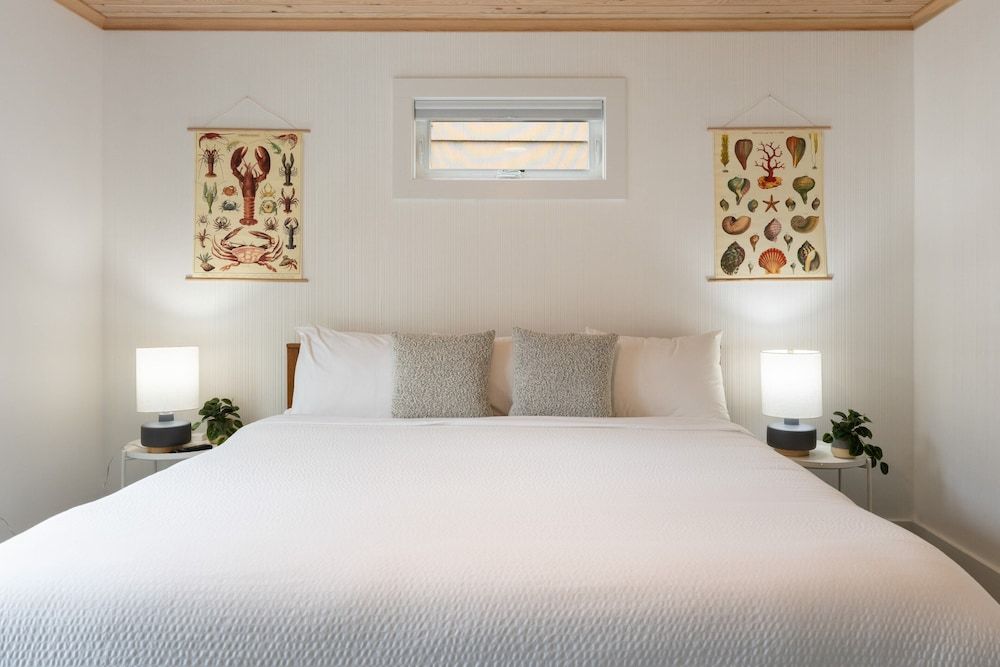 House (2 Bedrooms)