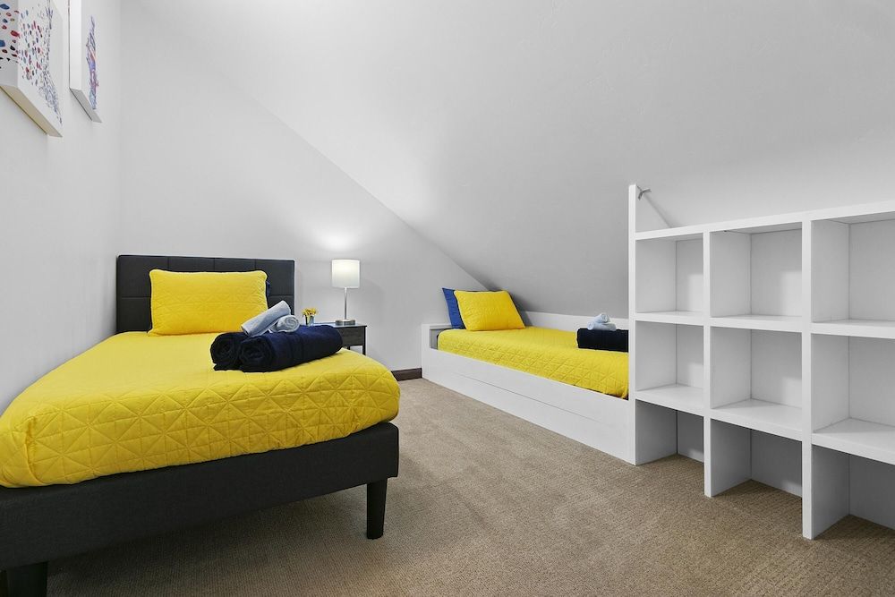 The Goat House Waterfront Hottub 3 Acres House 8