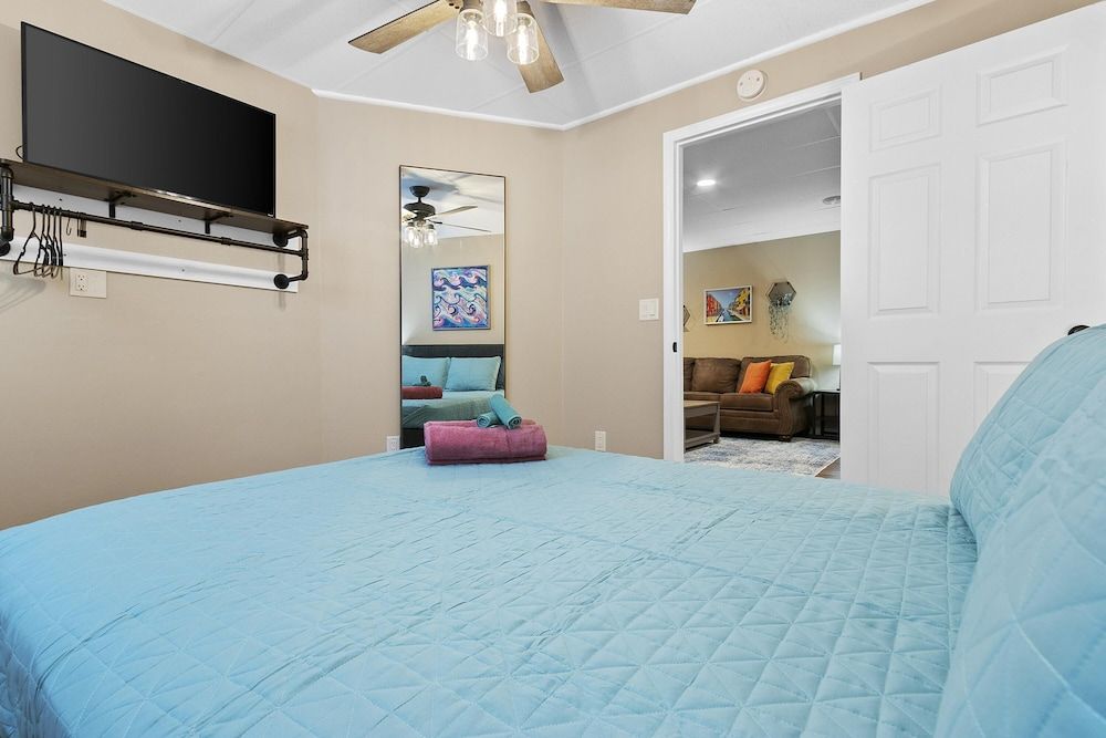 The Goat House Waterfront Hottub 3 Acres House 18