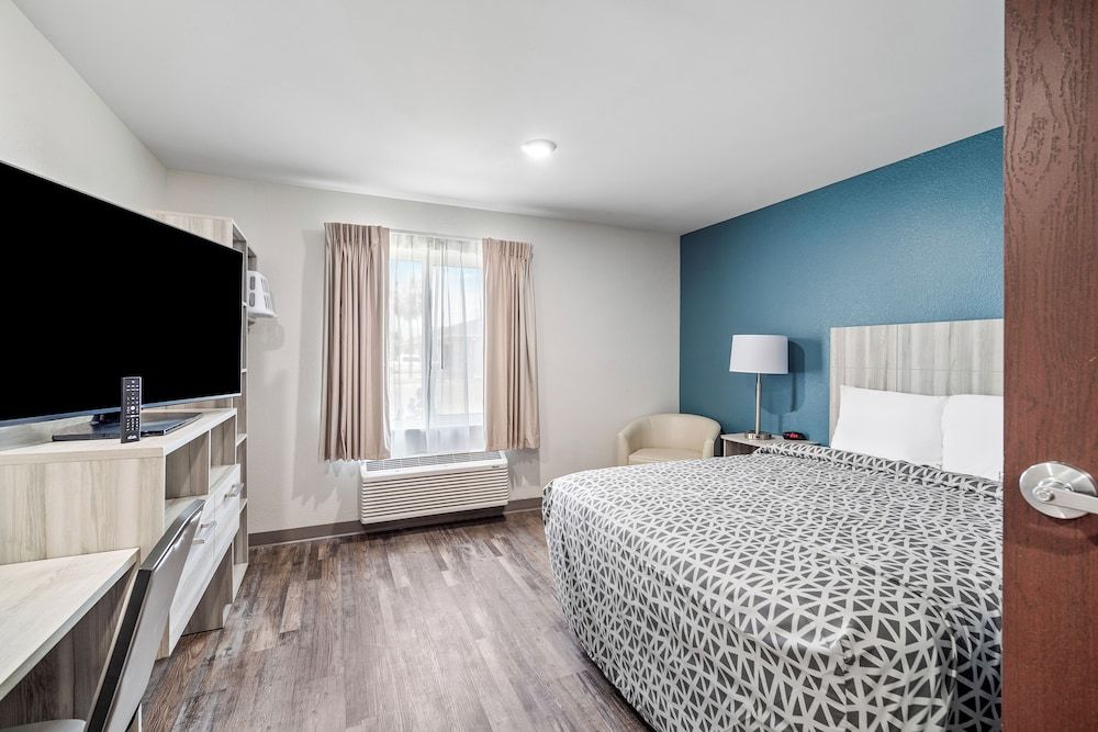 Queen Suite