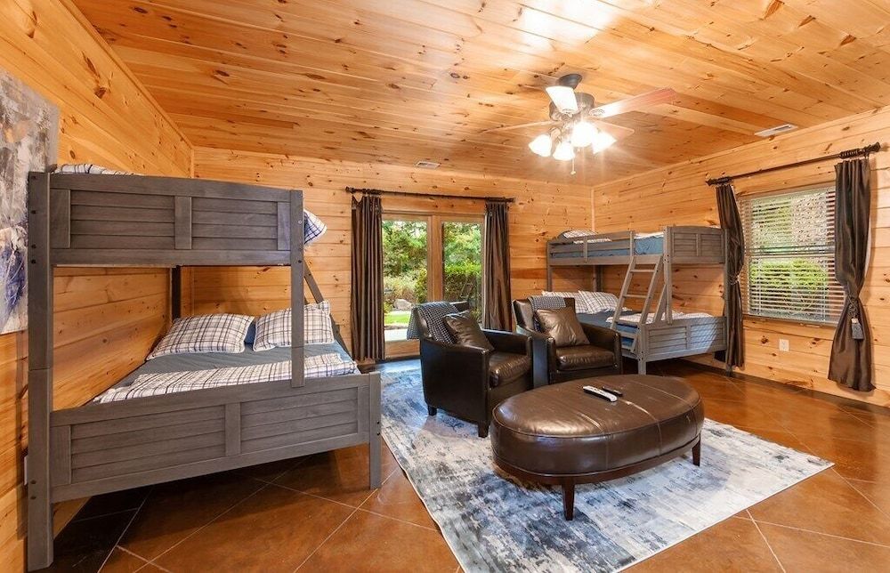 Legend Crest Lodge
