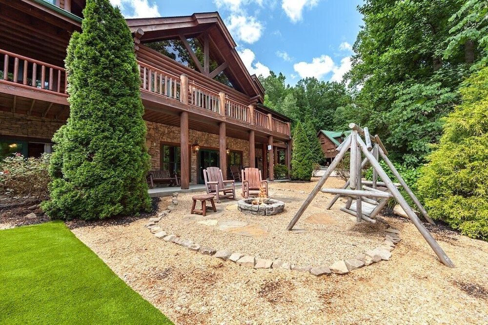 Legend Crest Lodge
