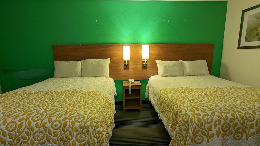 Room, 2 Queen Beds, Non Smoking, Microwave