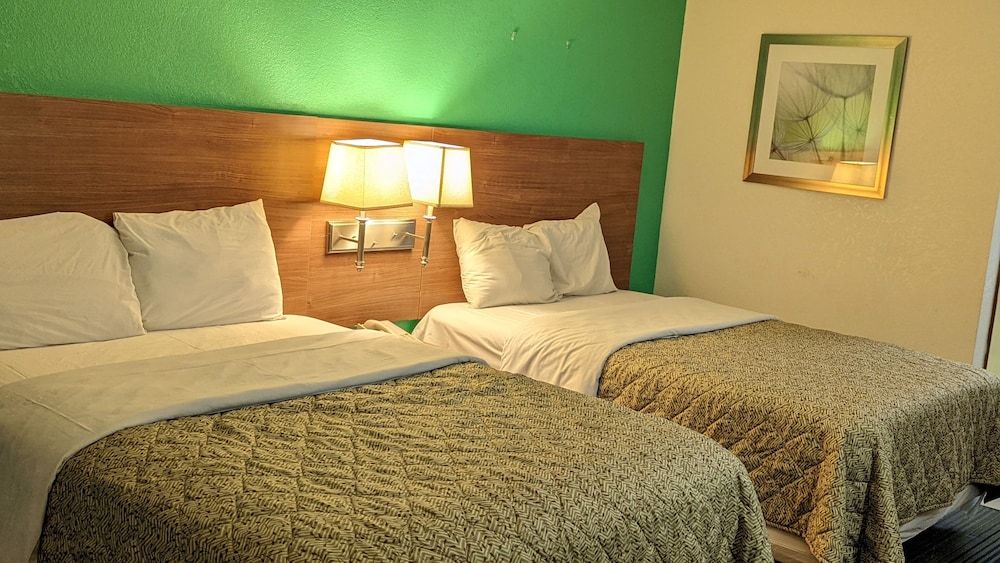 Room, 2 Queen Beds, Smoking, Microwave