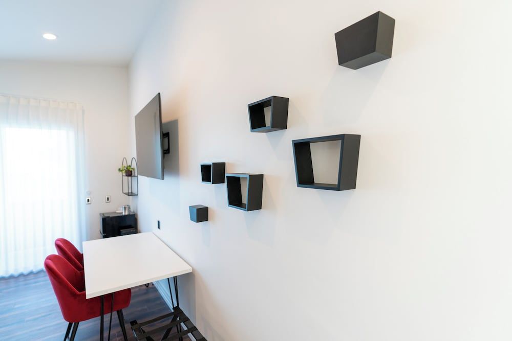 Rhapsody in View Boutique Hotel Shall We Dance: Deluxe King, Ocean View 5