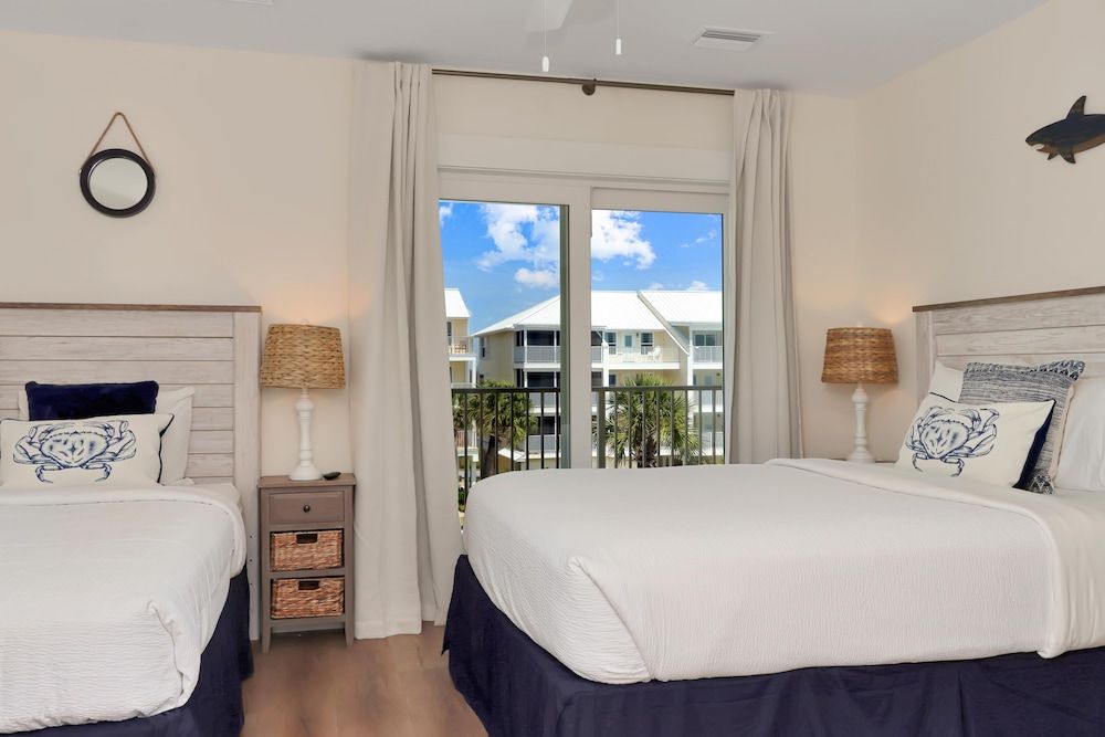 Townhome, Multiple Beds (Sea Cliff K66 Sunset on the Cape)