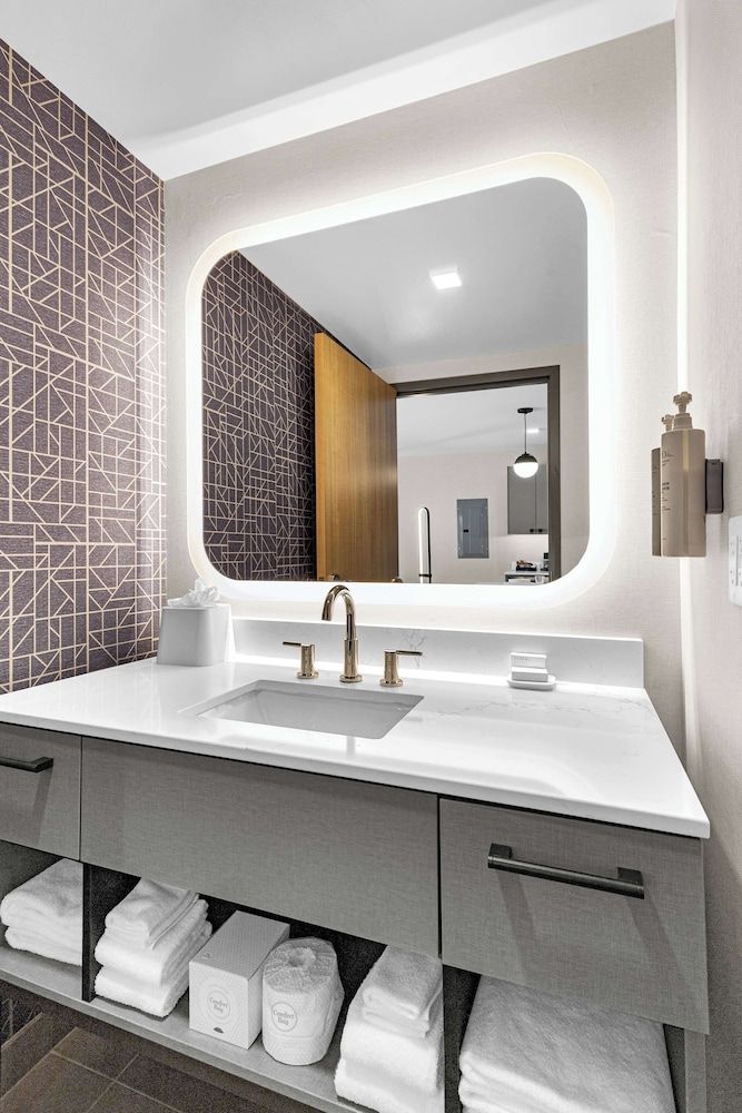 Homewood Suites By Hilton Colorado Springs Airport, Co Studio, 1 King Bed, Accessible (Roll-In Shower) 4