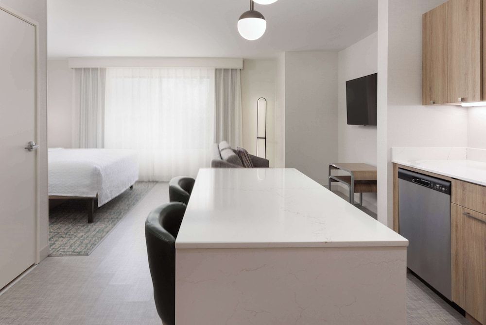Studio, 1 King Bed, Accessible (Hearing)