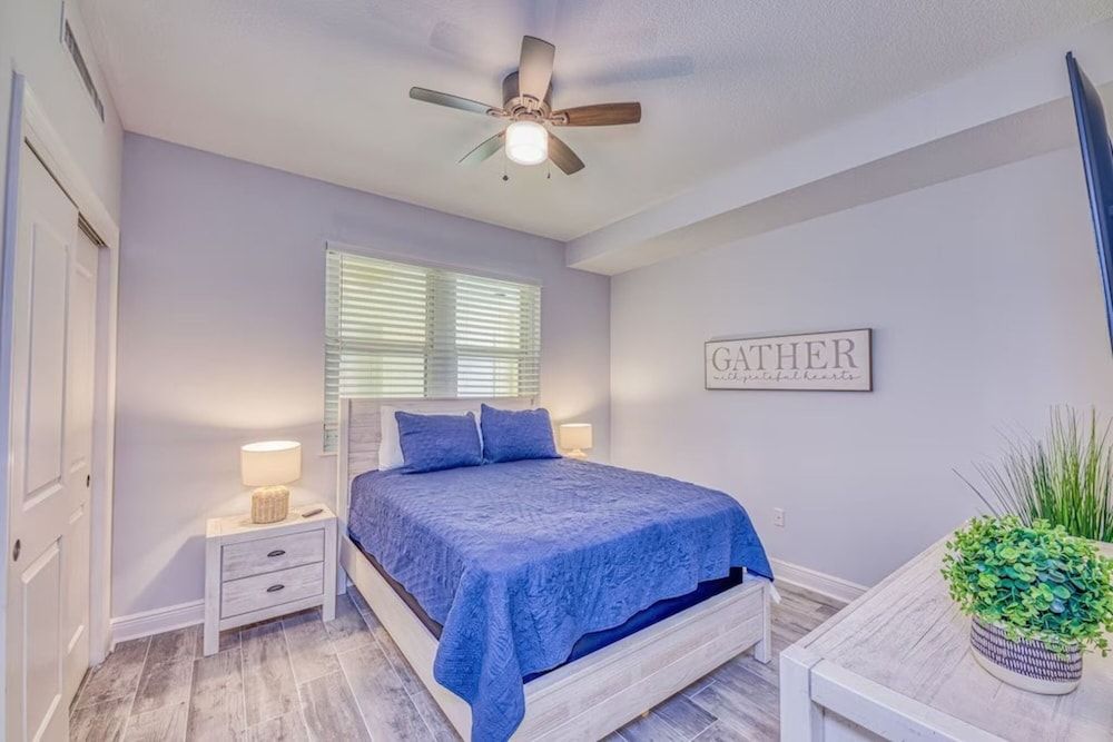 Signature Condo, 3 Bedrooms, Balcony