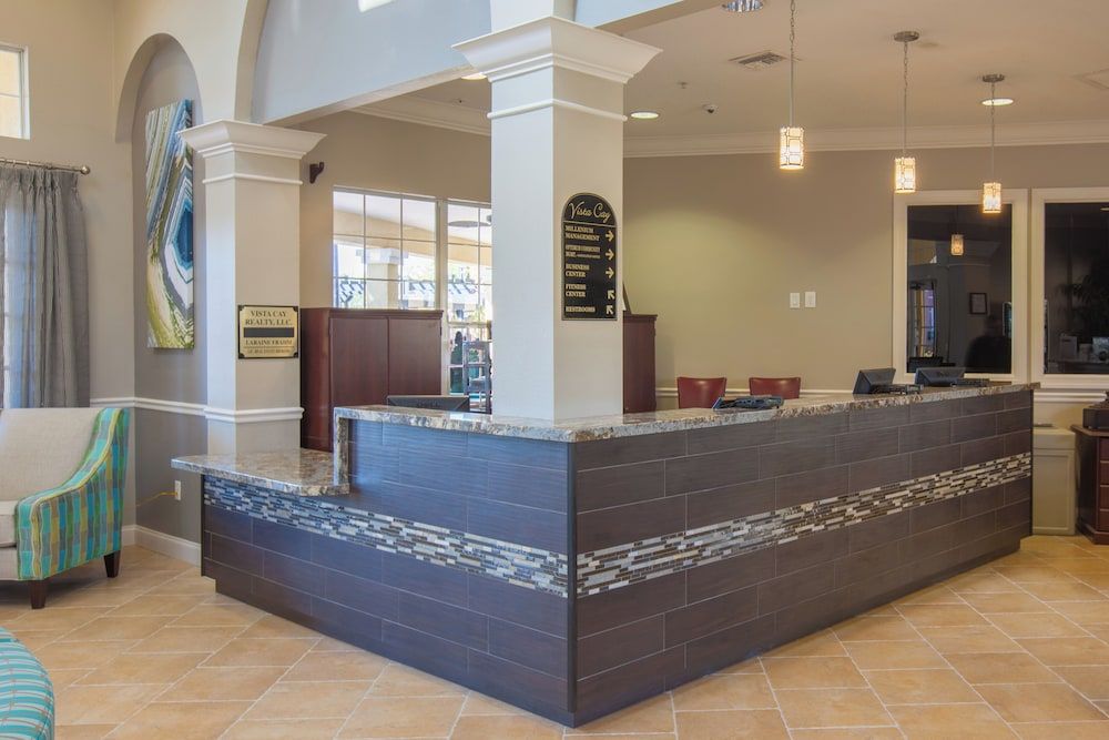 Large Condo With Pool Table, Vista Cay - 2003