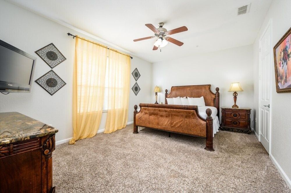 Condo (Beautiful Vista Cay Lakeview Condo - )