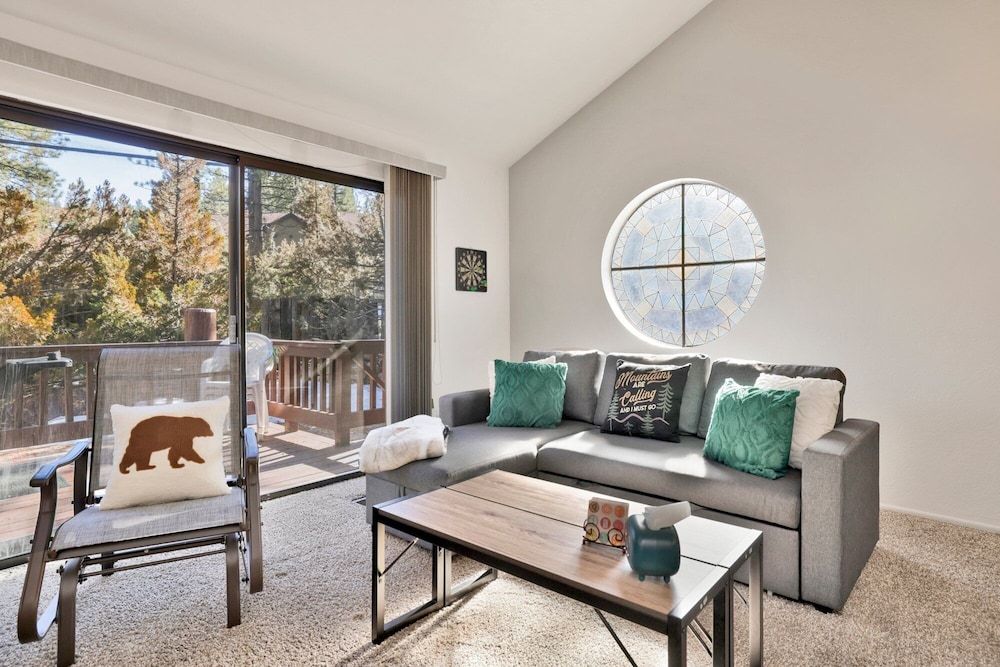 Restmoore #2425 Condo, Multiple Beds, Pool Access, Mountain View (2425) 4