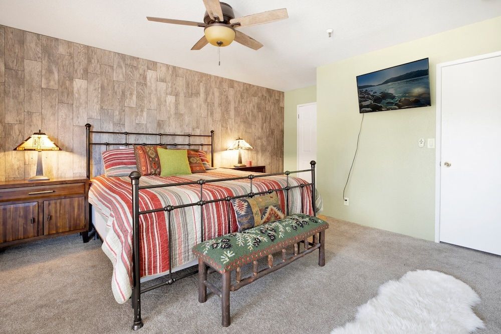 Condo, Multiple Beds, Patio, Mountain View (2205)