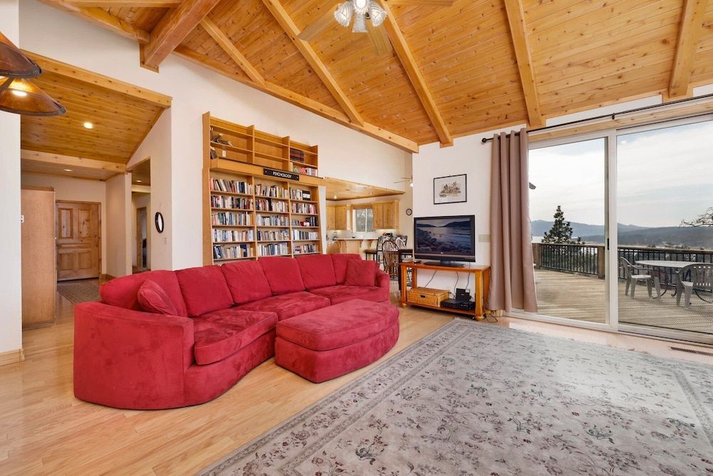 House, Multiple Beds, Patio, Mountain View (1524)