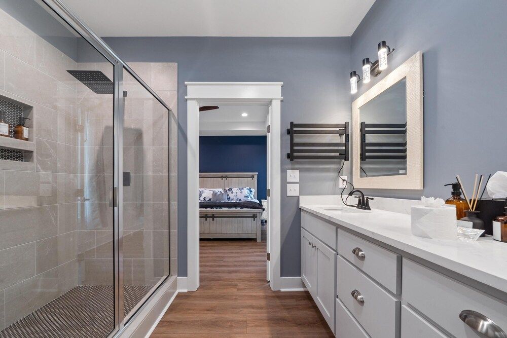 Lakefront Bliss - Fully Loaded House 12