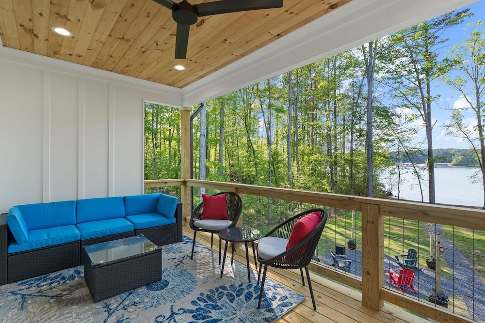 Lakefront Bliss - Fully Loaded House 9