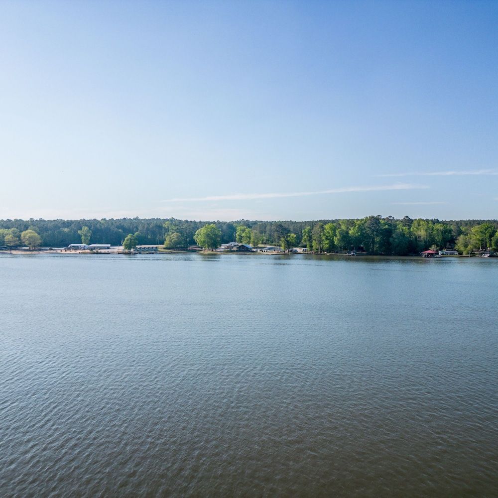 Lakefront Bliss - Fully Loaded House 11