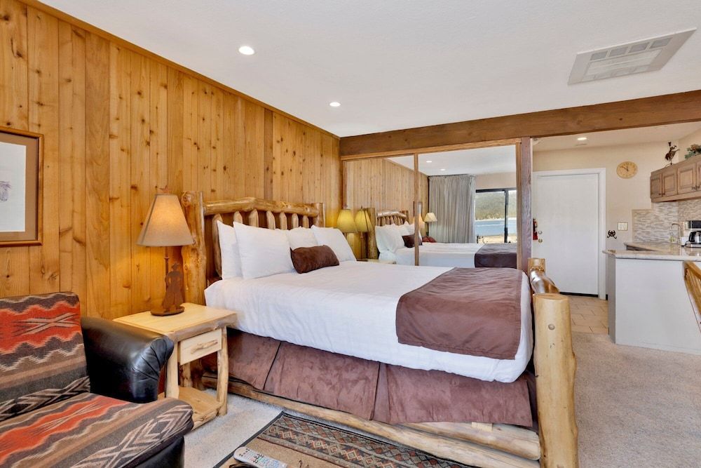 Condo, Multiple Beds, Patio, Mountain View (2250)