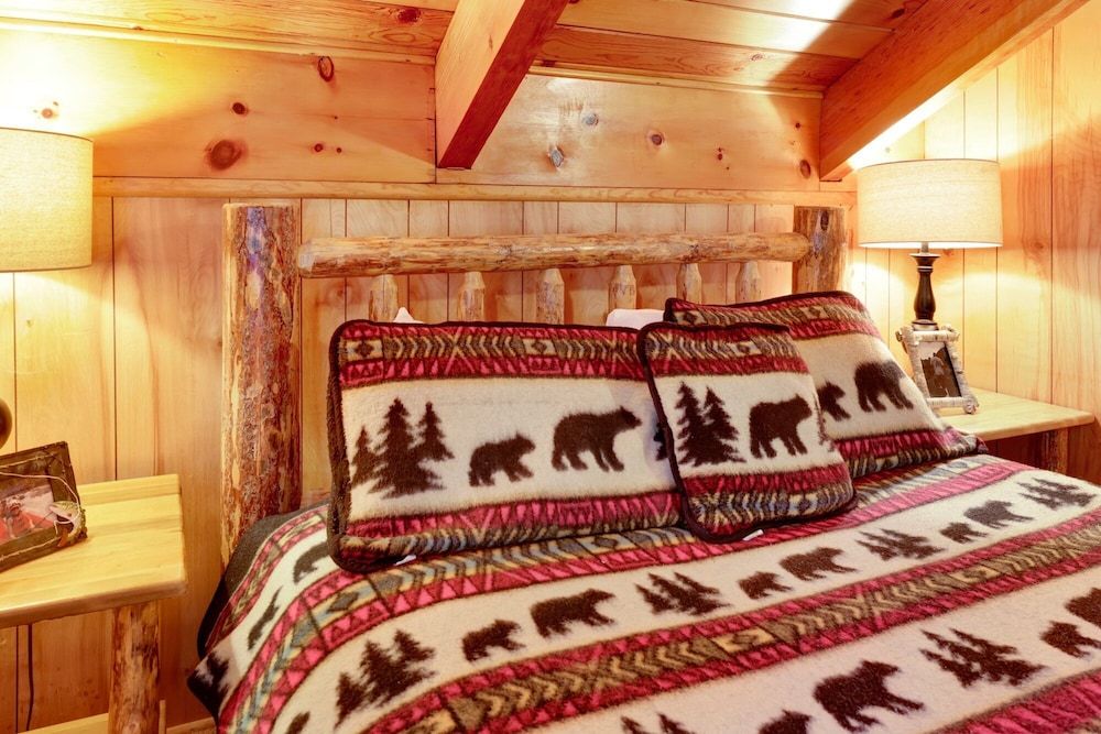 Cabin, Multiple Beds, Patio, Mountain View (2095)