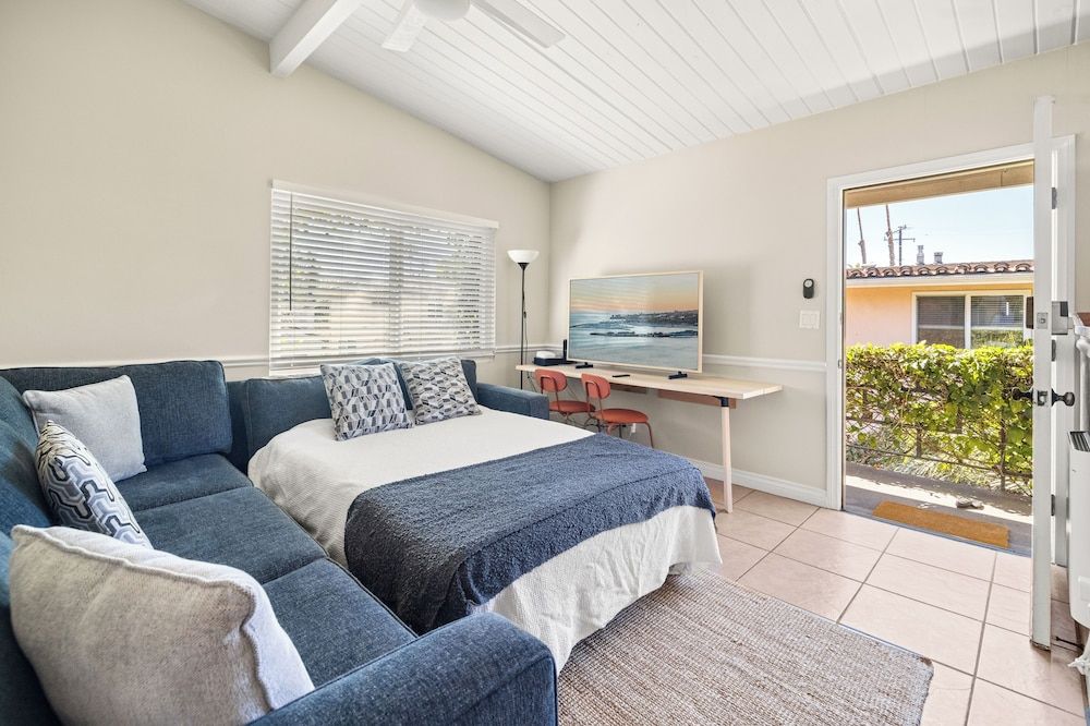 Los Aguajes Apartment, 1 King Bed 4