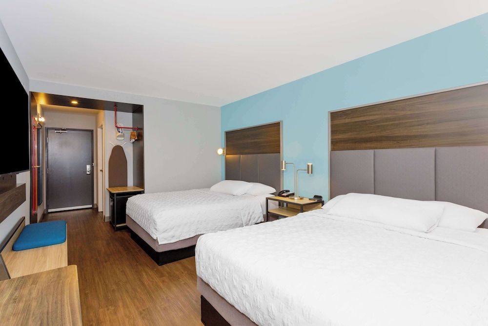Room, 2 Queen Beds, Accessible (Hearing)