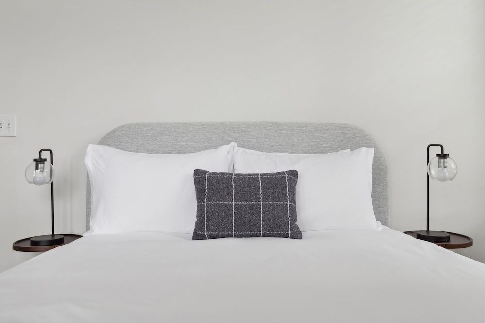 Classic Apartment, 1 Queen Bed (Self Check-in with Virtual Front Desk)