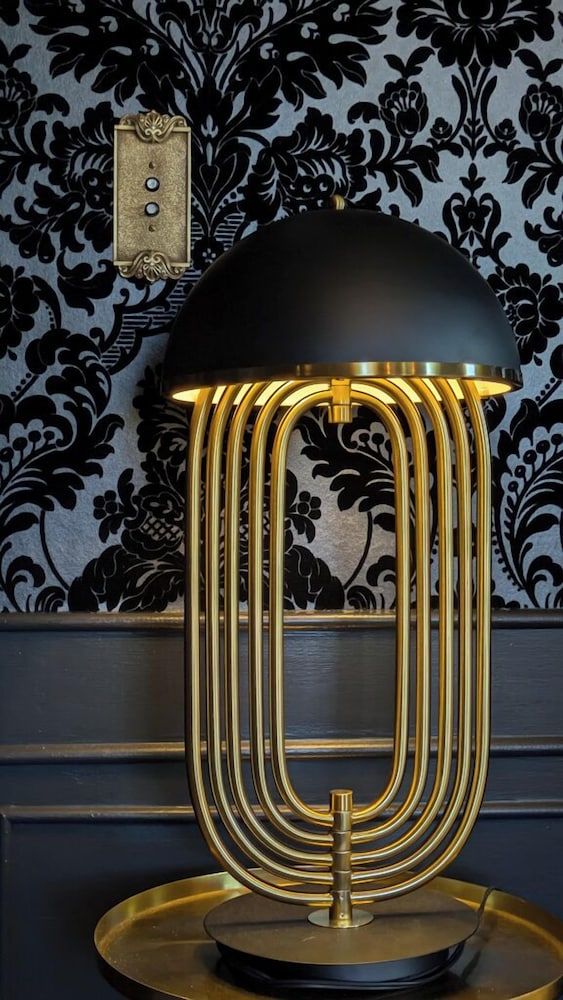 The Weller House Romantic Room, 1 Queen Bed, Garden View (Not Pet Friendly) 10