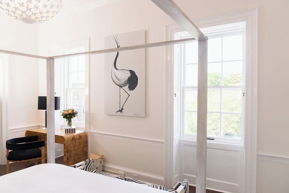 The Harvey Traditional Suite 38