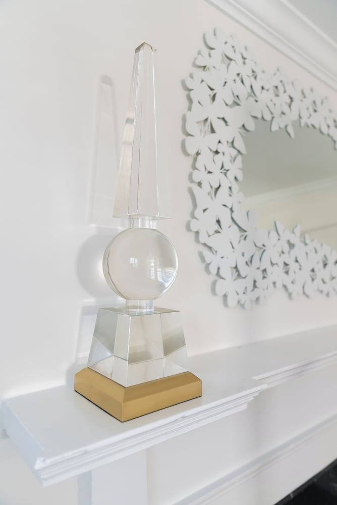 The Harvey Traditional Suite 42