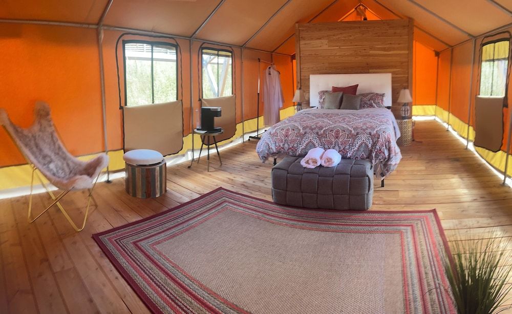 Signature Tent, 1 Queen Bed