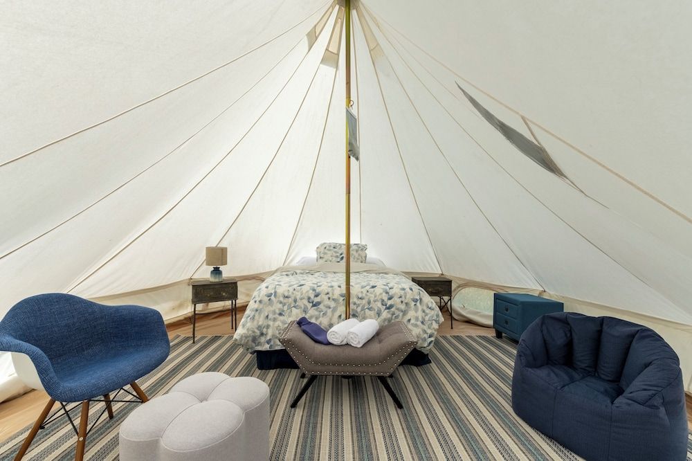 Comfort Tent, 1 Queen Bed