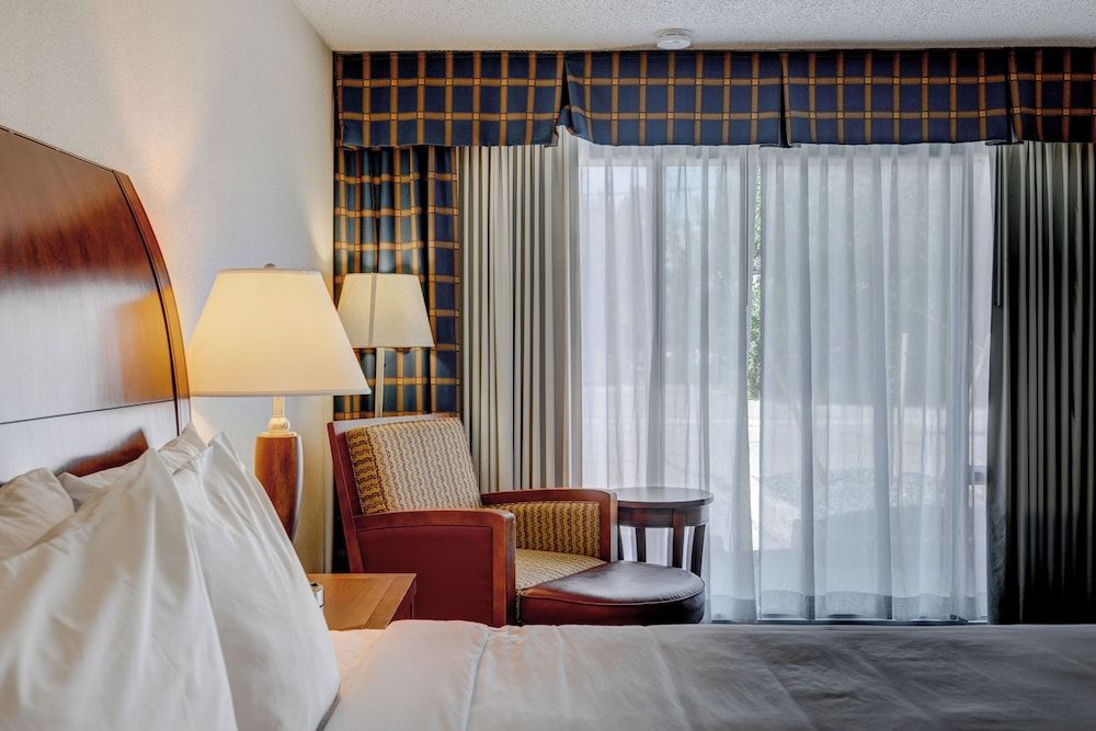 Riverside Hotel Standard Room 5