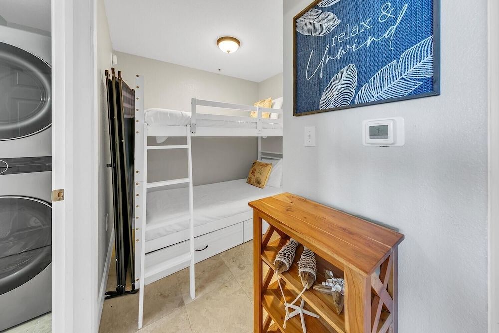 Condo, 1 King Bed with Sofa bed (Tidewater 2809)