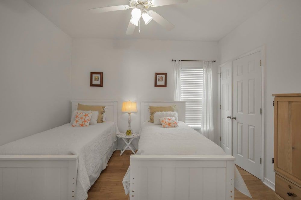 House, Multiple Beds (The Rookery III 5006)