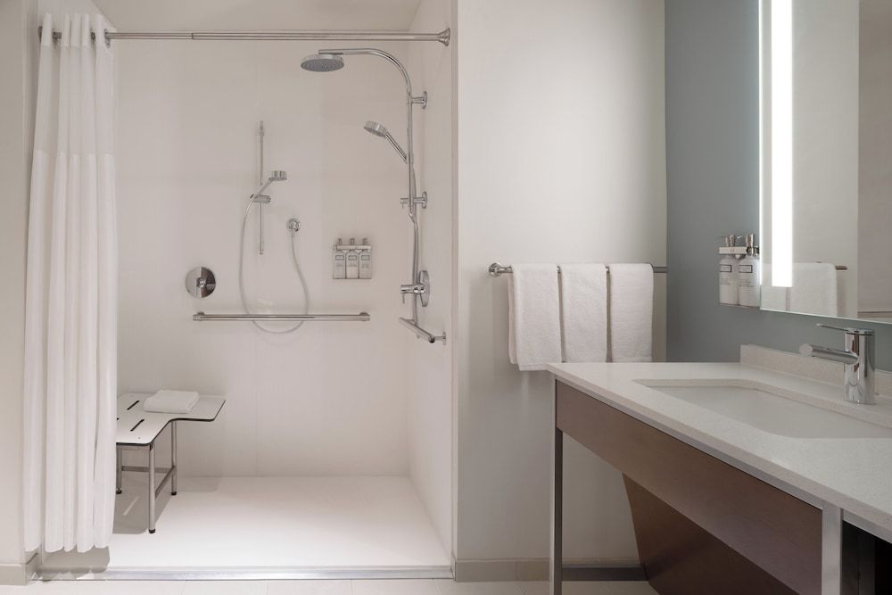 Room, 1 Bedroom, Mobility Accessible (Comms, Roll-In Shower, Spin Bike)