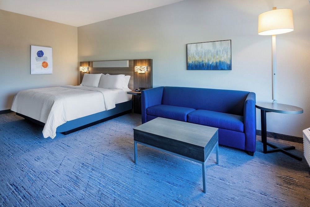 Holiday Inn Express & Suites Benson by IHG Suite, 1 King Bed