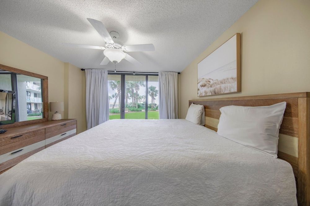 Condo, Multiple Beds (Seaside Beach & Racquet 5117)
