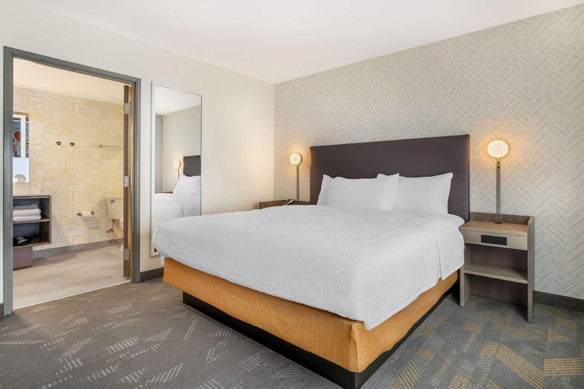 1 King Bed 1 Bedroom Suite