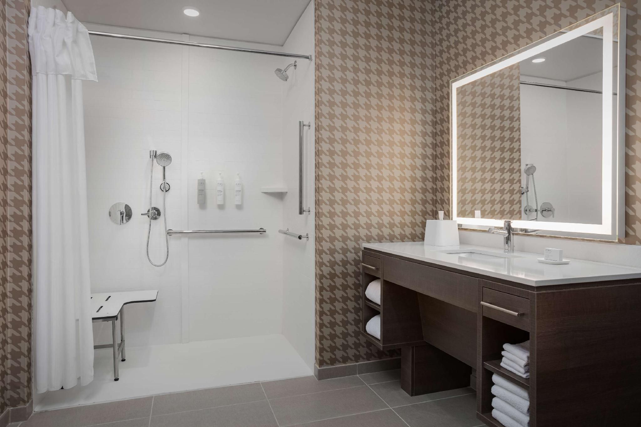 Home2 Suites by Hilton Laredo North 1 Kg Mobility/Hearing Access Ri Shwr 1 Bdrm Ste