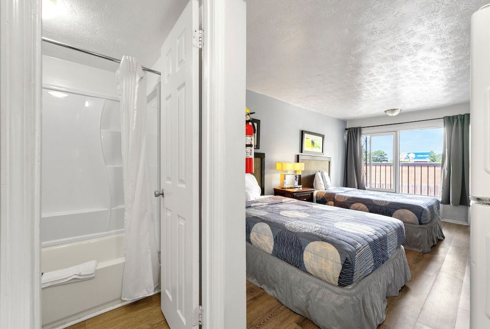 Premium Studio, 2 Double Beds, Kitchenette