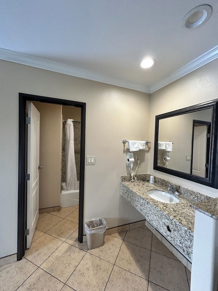 HYLAND MOTEL Family Single Room, Non Smoking 3