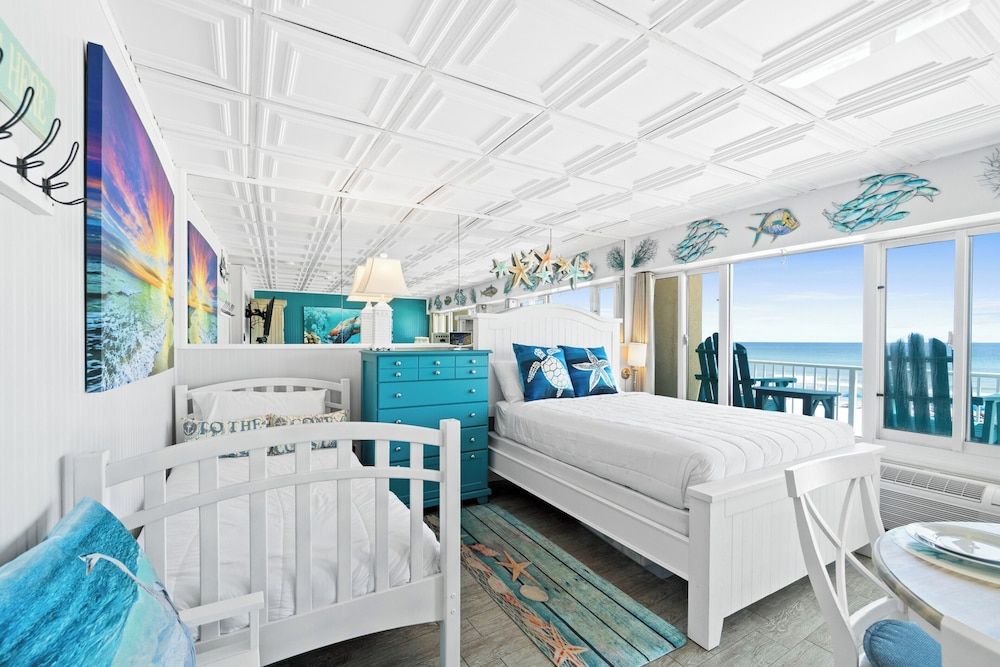 Deluxe Studio, Ocean View (311)